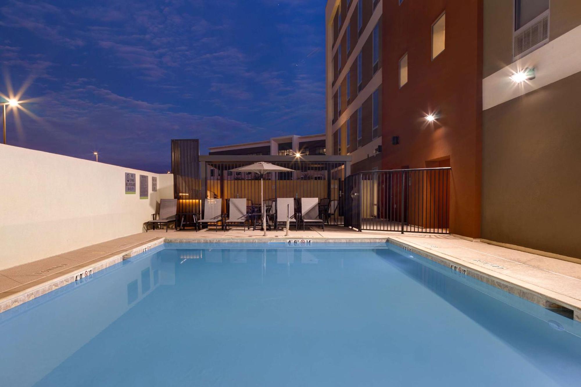 Home2 Suites By Hilton Las Vegas Southwest I-215 Curve ภายนอก รูปภาพ